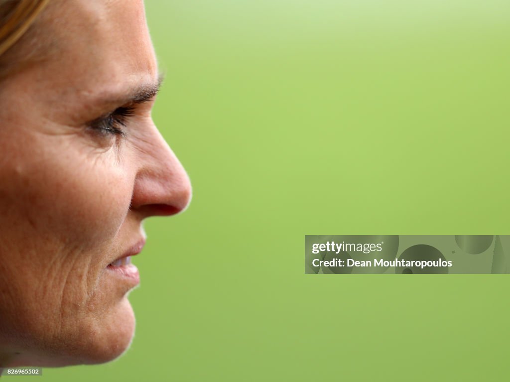 Netherlands v Denmark - UEFA Women's Euro 2017: Final