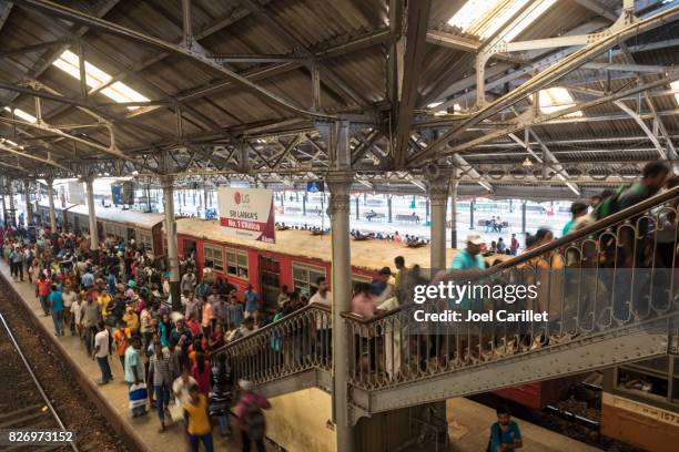 crowd at fort railway station in colombo, sri lanka - sri lankan culture stock pictures, royalty-free photos & images