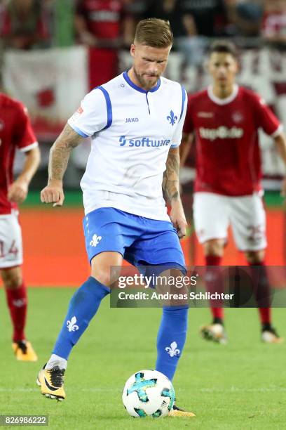 Tobias Kempe of Darmstadt during the Second Bundesliga match between 1. FC Kaiserslautern and SV Darmstadt 98 at Fritz-Walter-Stadion on August 4,...