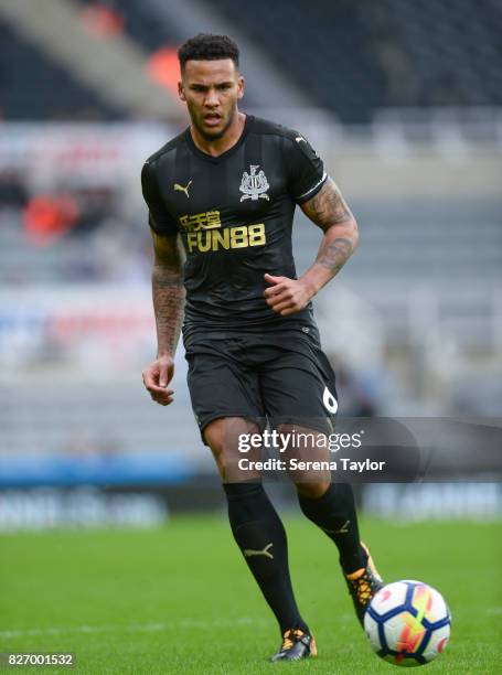 Jamaal Lascelles of Newcastle United controls the ball during the Pre Season Friendly match between Newcastle United and Hellas Verona at St.James'...