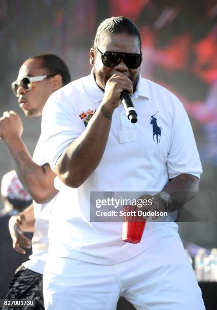 Wish Bone Cd Rapper 138 Wish Bone Rapper Stock Photos, High-Res Pictures, and Images ...