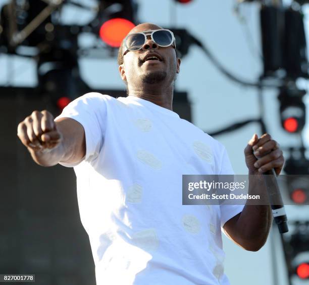 Fleshbone Rapper Flesh N Bone Photos and Premium High Res Pictures - Getty Images