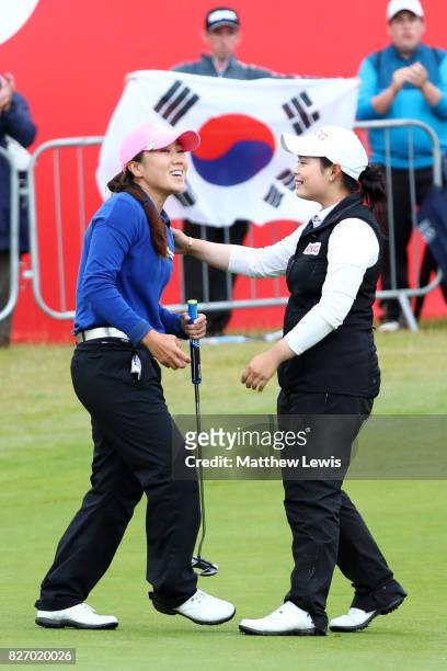 In-Kyung Kim of Korea celebrates victory on the 18th green during the final round of the Ricoh Women's British Open at Kingsbarns Golf Links on...