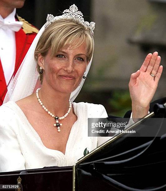 The bride, Sophie Rhys-Jones arrives for her wedding to Prince Edward on Saturday June 19, 1999.