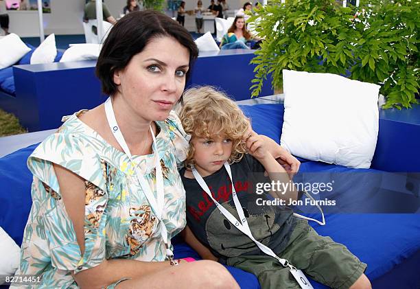 Sadie Rafferty 120 Sadie And Son Stock Photos, High-Res Pictures, and Images - Getty ...