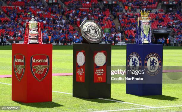 Comunitty Shield 1,186 Fa Community Shield 2017 Stock Photos, High-Res Pictures, and ...