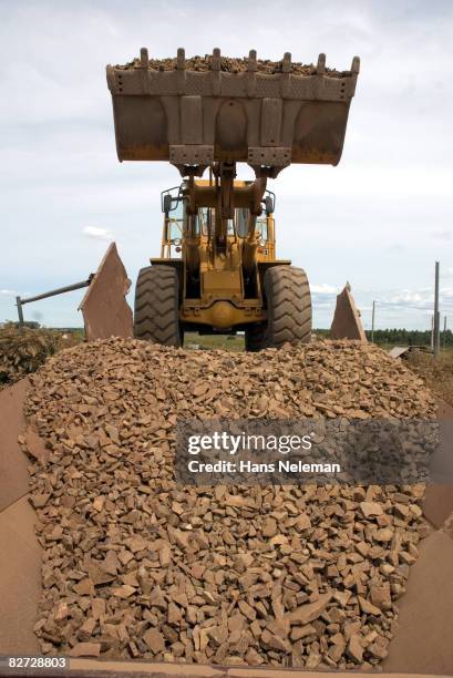 bulld - bulldozer stock pictures, royalty-free photos & images
