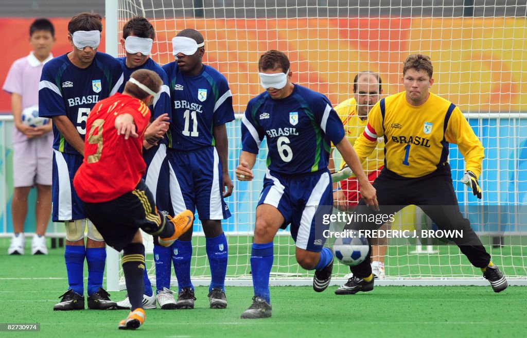 Jesus Antonio Martin (#9) of Spain shoot