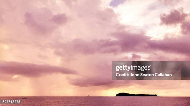 sunrise on catanduanes island - catanduanes ストックフォトと画像