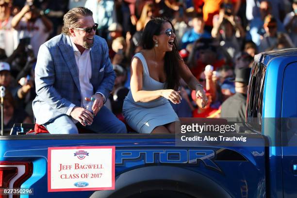 Inductee Jeff Bagwell arrives during the 2017 Hall of Fame Parade of Legends at the National Baseball Hall of Fame on Saturday July 29, 2017 in...