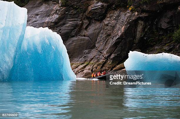 iceberg floating in le conte bay - 2001 dream group stock pictures, royalty-free photos & images