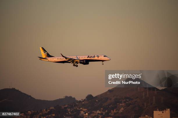 In this image, Azul's plane overfly waters from Guanabara Bay to land at Santos Dumont Airport, Downtown Rio.