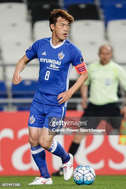 Ulsan Hyundai Midfielder Kim Sunghwan during the AFC Champions League 2017 Group E match between Ulsan Hyundai FC vs Kashima Antlers at the Ulsan...