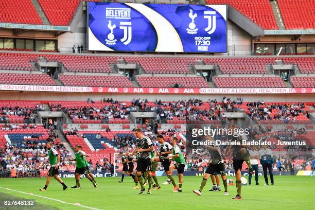 Juventus warm up during the Tottenham Hotspur v Juventus Pre-Season Friendly match at Wembley Stadium on August 5, 2017 in London, England.