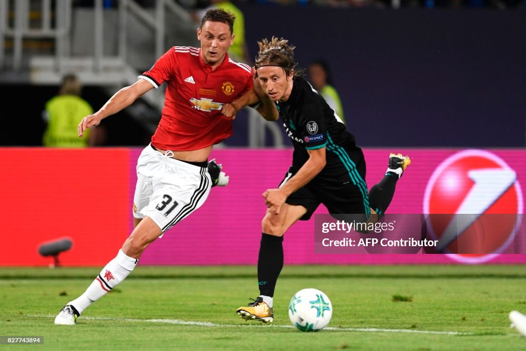 FBL-EUR-SUPERCUP-REAL-MADRID-MAN UTD