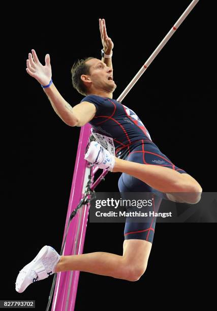 Renaud Lavillenie of France competes in the Men's Pole Vault final during day five of the 16th IAAF World Athletics Championships London 2017 at The...