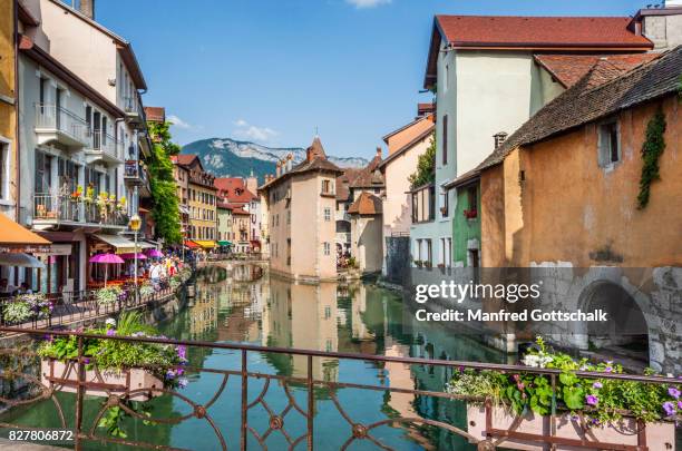 annecy vielle ville old town - annecy stock-fotos und bilder