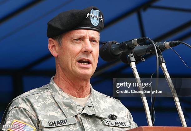 Walter L. Sharp - Fotografias e Filmes do Acervo - Getty Images