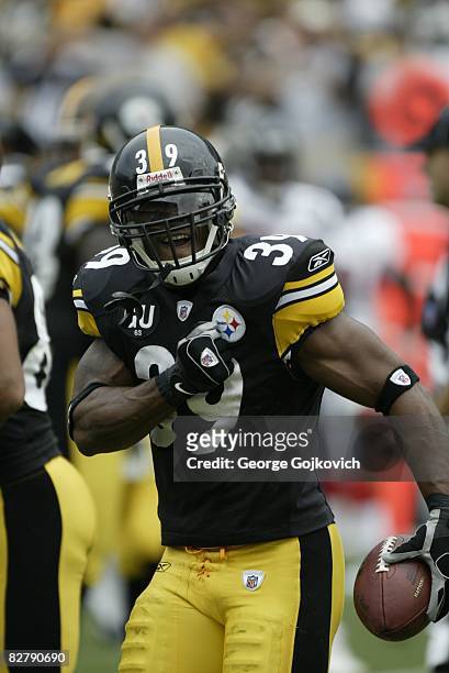 Running back Willie Parker of the Pittsburgh Steelers celebrates after scoring a touchdown during a game against the Houston Texans at Heinz Field on...