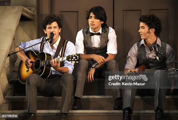 Jonas Brothers performs at the 2008 MTV Video Music Awards at Paramount Pictures Studios on September 7, 2008 in Los Angeles, California.