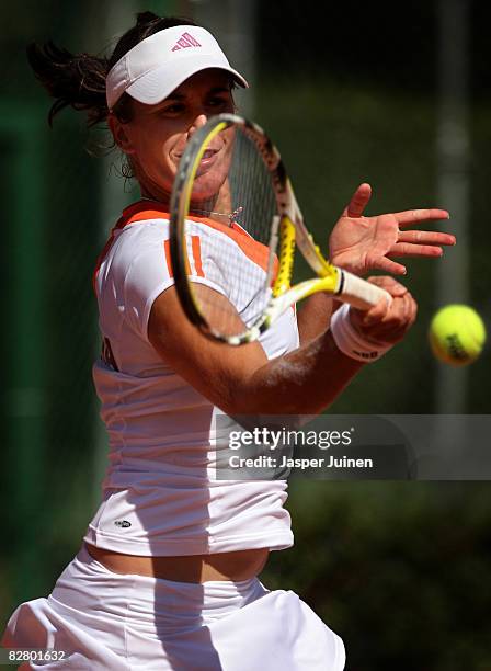Anabel Medina Garrigues of Spain returns a backhand during her Fed Cup by BNP Paribas World Group Final match against Vera Zvonareva of Russia at the...