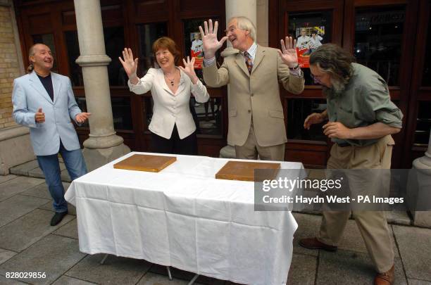 Rob Linehan 14 Rosaleen Linehan Stock Photos, High-Res Pictures, and Images - Getty ...