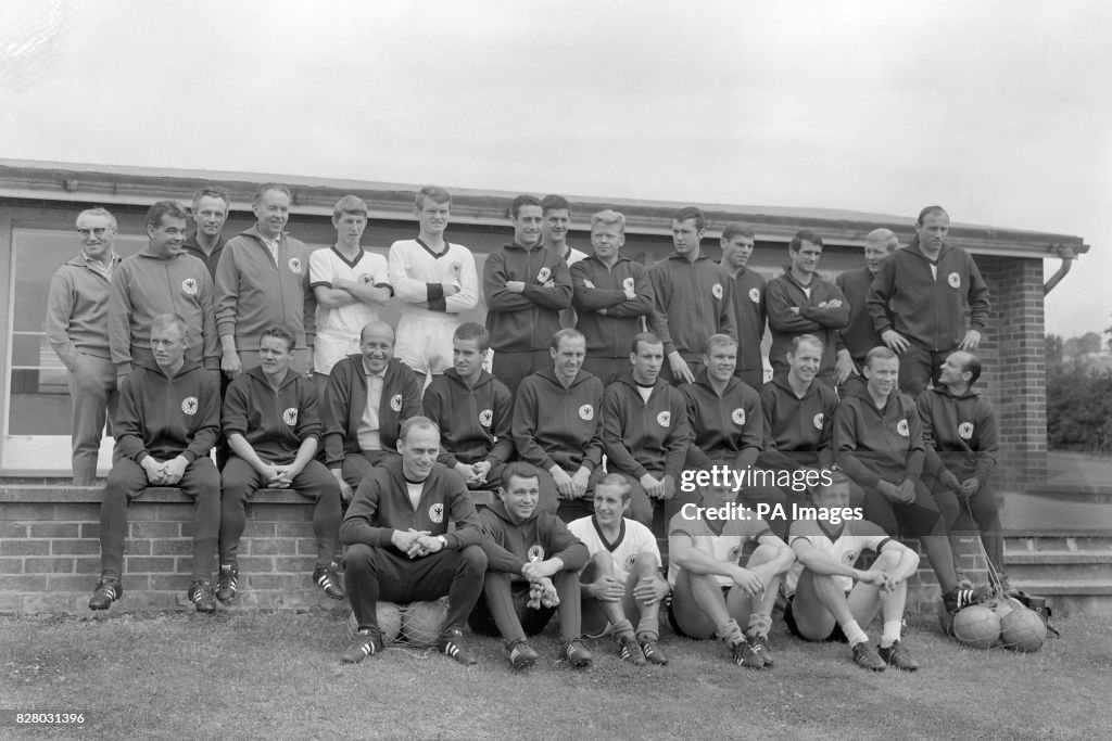 Soccer - World Cup England 1966 - West Germany Training