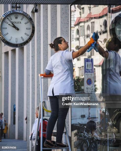Storefront Window Cleaner Cleaning Storefront Window Photos and Premium High Res Pictures - Getty ...