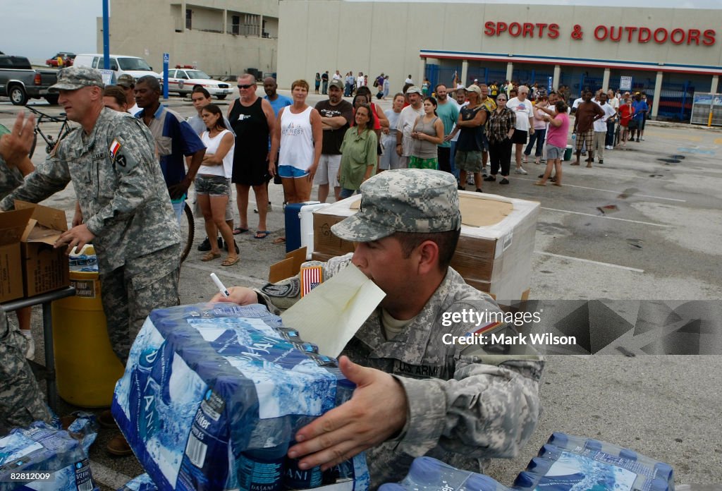 Coastal Texas Faces Heavy Damage After Hurricane Ike