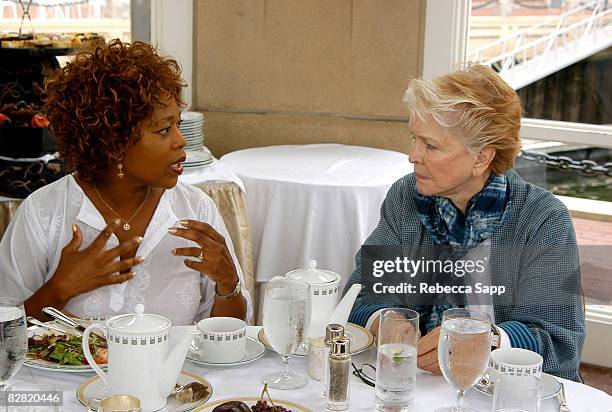 Alfre Woodard and Ellen Burstyn