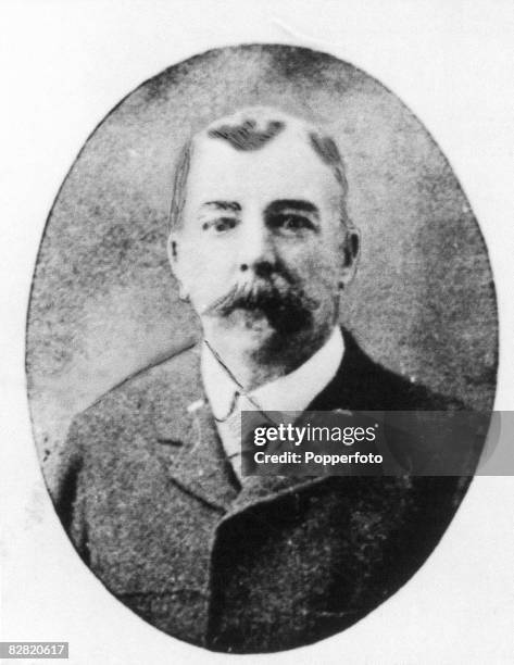 Sir Thomas 7th Photos and Premium High Res Pictures