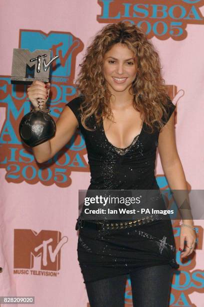 Shakira, winner of Best Female, backstage at the MTV Europe Music Awards, from the Atlantic Pavilion, Lisbon, Portugal, Thursday 3 November 2005. See...