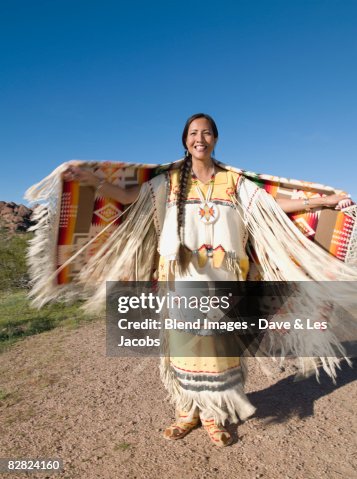 traditional dress of america North American (Twentieth-Century Developments in Fashion and Costume): 9781590844250: Aikman, Louise: Books Includes Native American Inspired Warrior Princess Costume Traditional Native American Dress