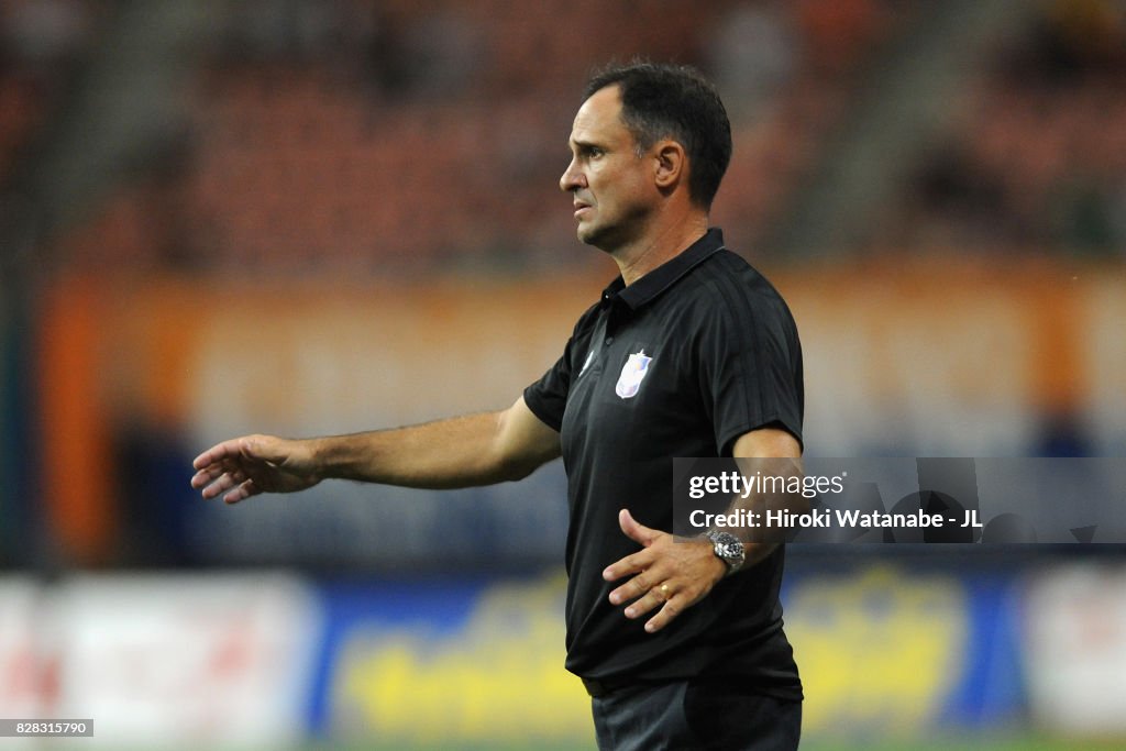 Albirex Niigata v Kawasaki Frontale - J.League J1