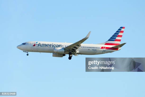 127 American Airlines 737 800 Stock Photos, High-Res Pictures, and