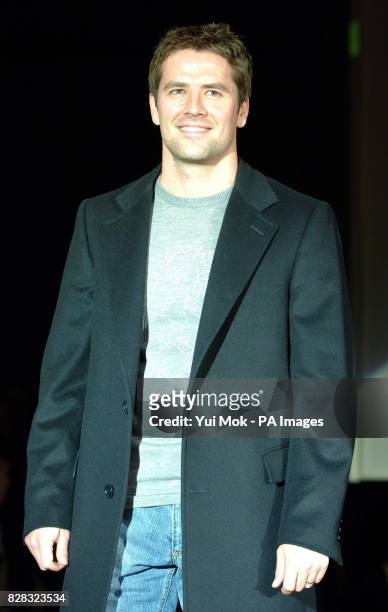 Newcastle United and England footballer Michael Owen arrives for designer Philip Treacy's London Fashion Week Autumn/Winter 2006 show, in...