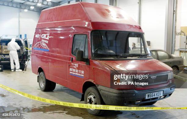 Fast Parcel Police 1,792 Parcel Pool Stock Photos, High-Res Pictures, and Images - Getty ...