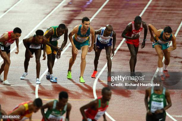 Mohamed Farah of Great Britain prepares for the start of the Men's 5000 Metres heats during day six of the 16th IAAF World Athletics Championships...