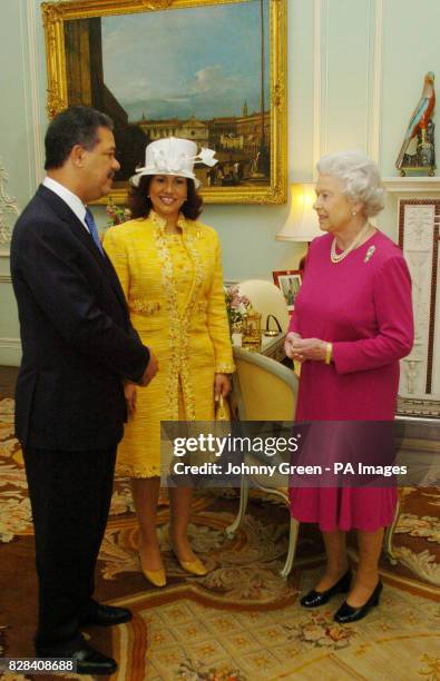 Queen Elizabeth II receives the President of the Dominican Republic, Dr Leonel Fernandez, and his wife Cedeno de FernandezFriday March 24 in the...