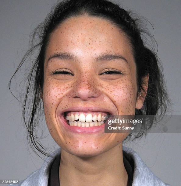 people - toothy smile 個照片及圖片檔