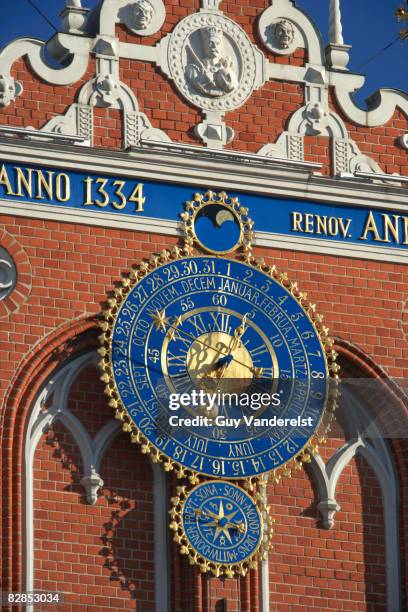 astronomical clock on house of blackheads - house of blackheads 個照片及圖片檔