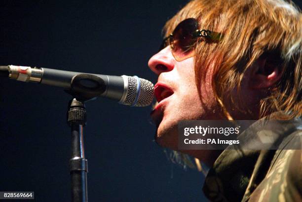 Cia Singer 79 Cia (Band) Stock Photos, High-Res Pictures, and Images - Getty Images