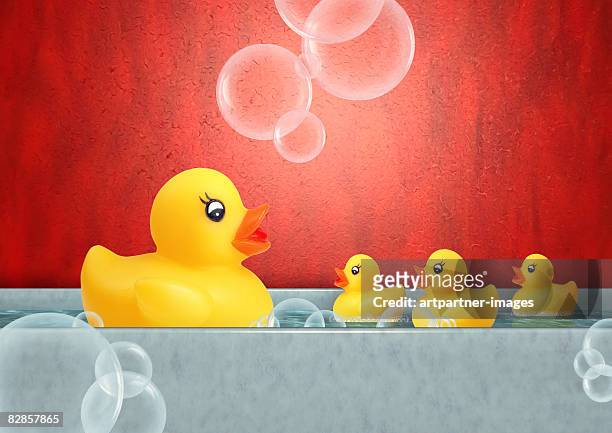 swimming ducks in a bathtub with bubbles - 動物の親子点のイラスト素材／クリップアート素材／マンガ素材／アイコン素材