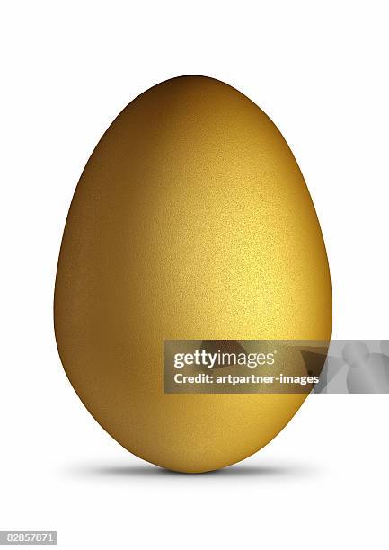 bildbanksillustrationer, clip art samt tecknat material och ikoner med one golden egg on white background - ägg