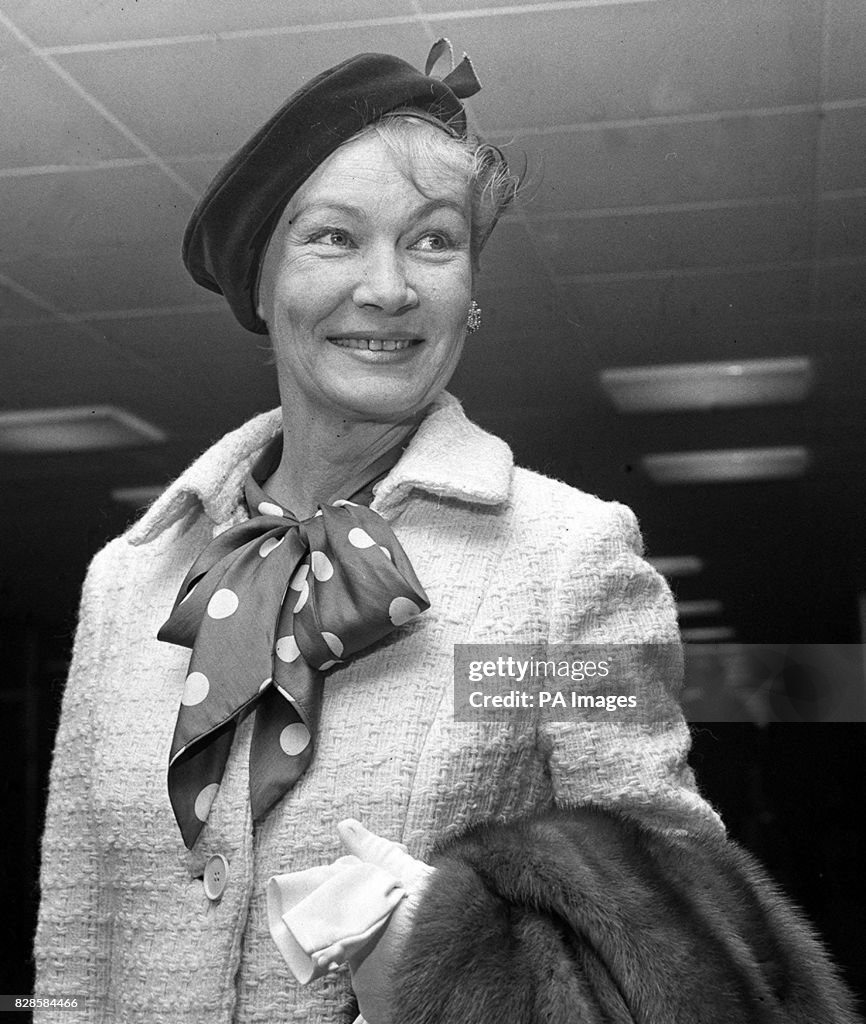 Veronica Lake here