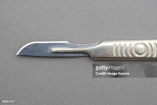 close up of a scalpel - bisturi imagens e fotografias de stock
