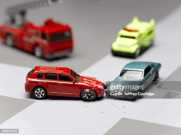 model cars in accident - colliding foto e immagini stock