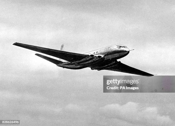 First Jetliner 123 Flight Of De Havilland Comet Stock Photos, High-Res Pictures, and ...