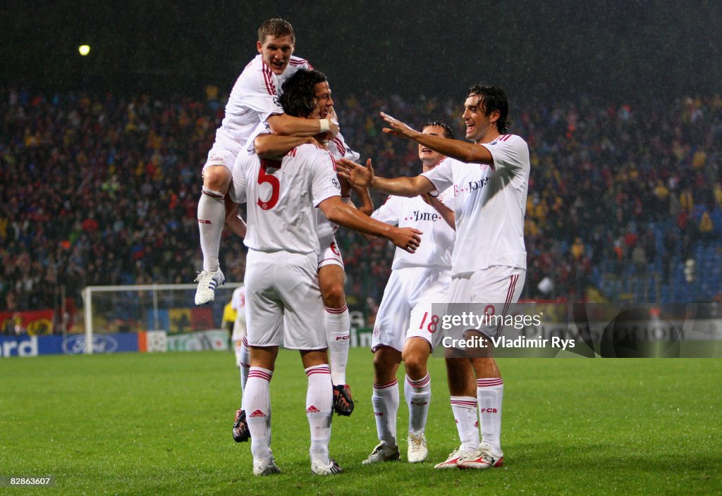 Steaua Bucharest v Bayern Muenchen - UEFA Champions League