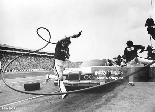 Leonard Wood, crew chief on the Wood Bros. Team, swung a mean air hose as a tire changer in the days prior to speed limits on pit road. The pace was...